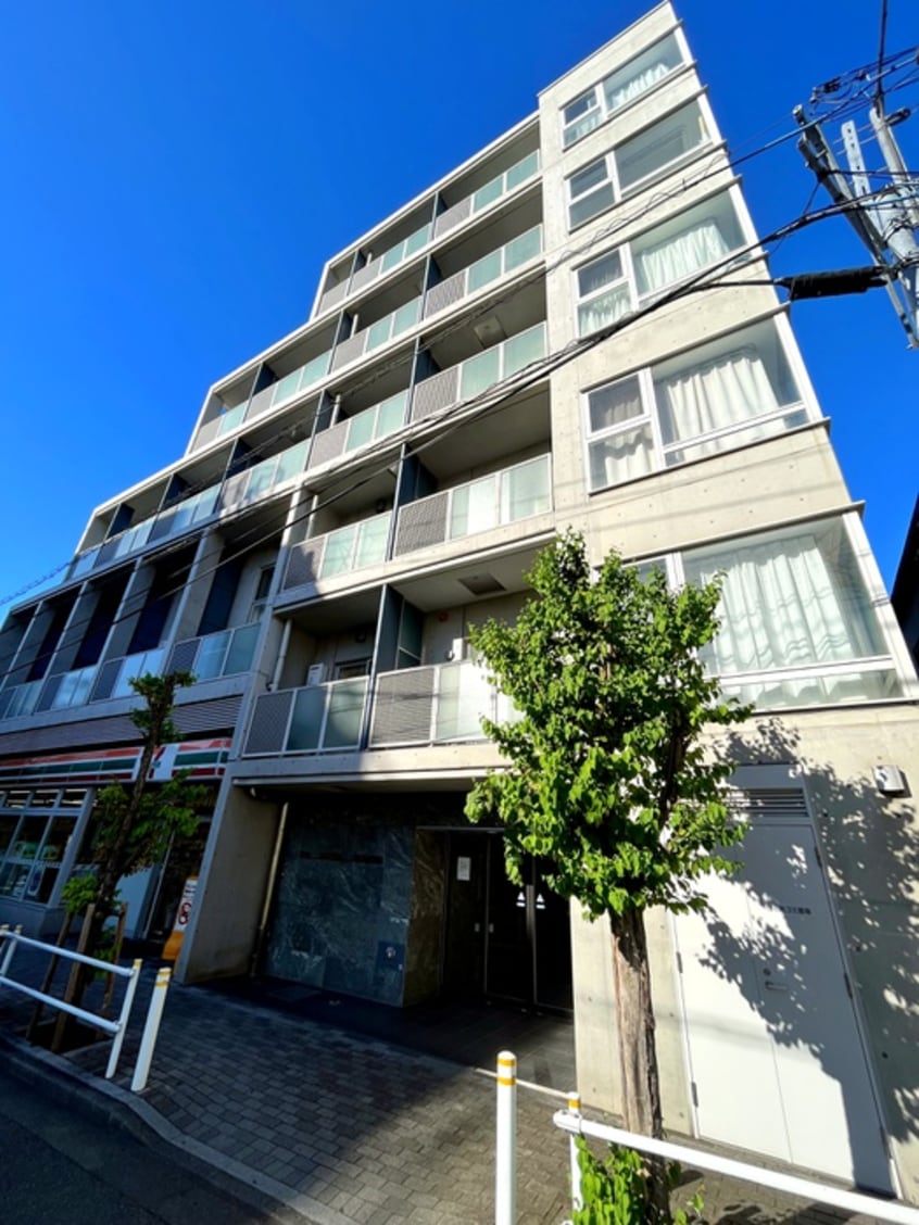 外観写真 ＶＩＡ　ＬＡＴＴＥＡ　志村