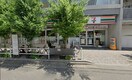 セブンイレブン 板橋志村三丁目駅北店(コンビニ)まで0m ＶＩＡ　ＬＡＴＴＥＡ　志村