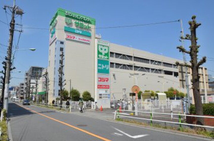 サミットストア 志村店(スーパー)まで117m ＶＩＡ　ＬＡＴＴＥＡ　志村