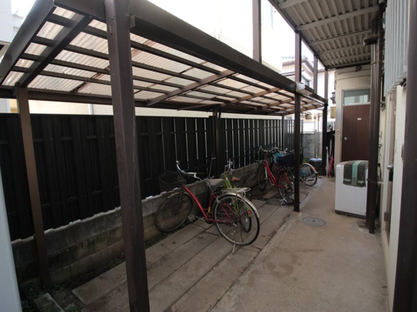 駐輪場 セゾンオオツカ