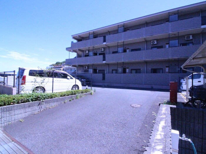 駐車場 ソレイユ　森の台