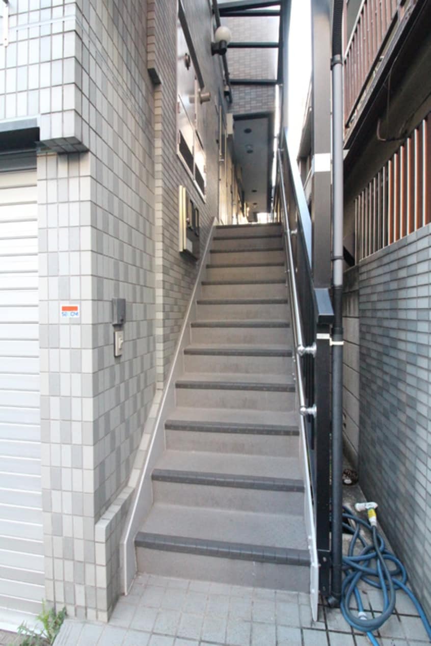 エントランス部分 スダハイツ