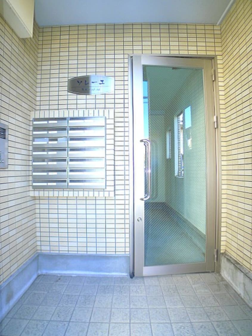 エントランス部分 ソレーユ