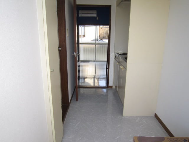 玄関 ホワイトハイツ