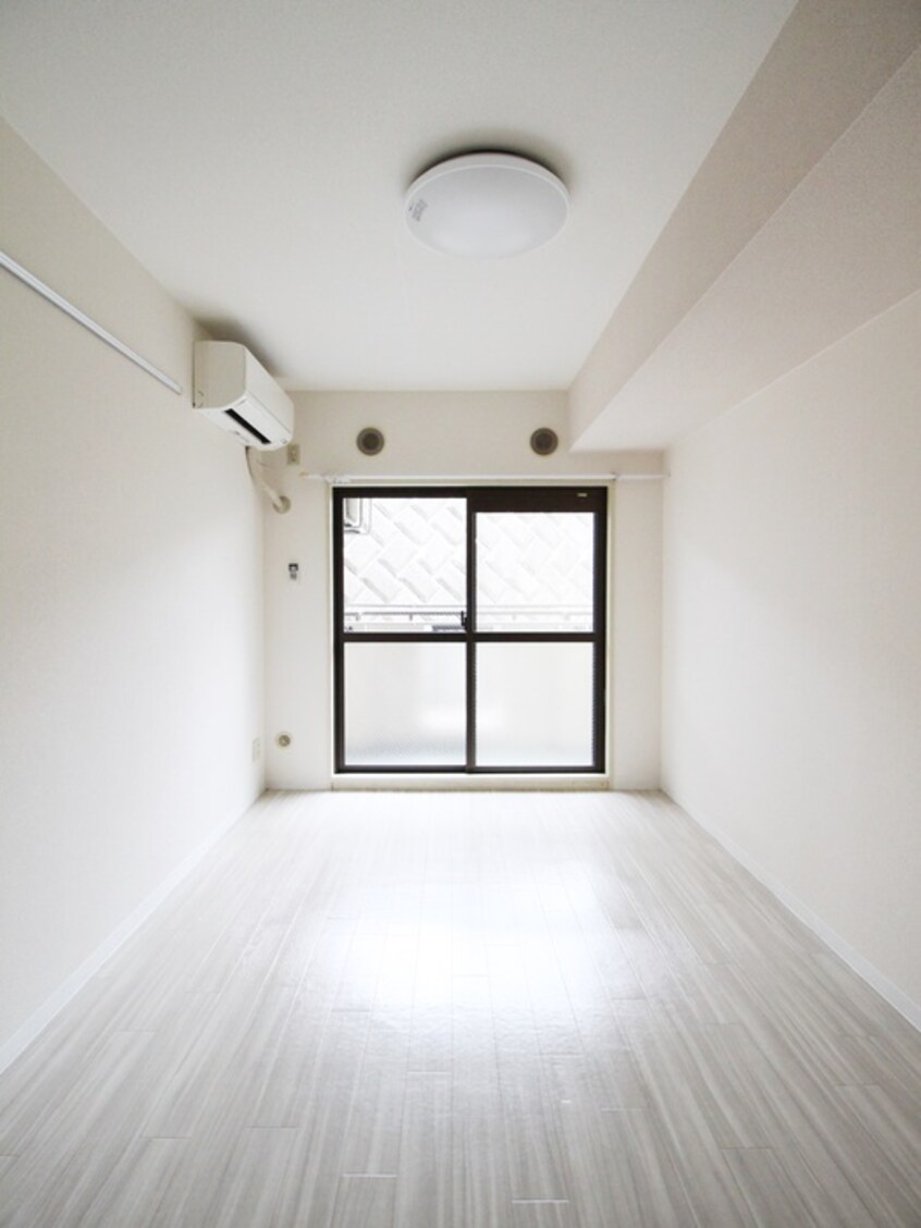 居室 ジョイフル中山参番館