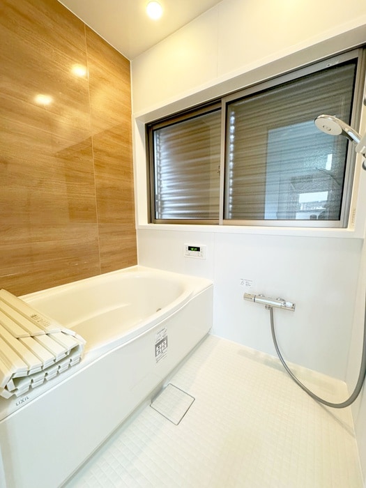 バス／シャワールーム等 松島2丁目貸家