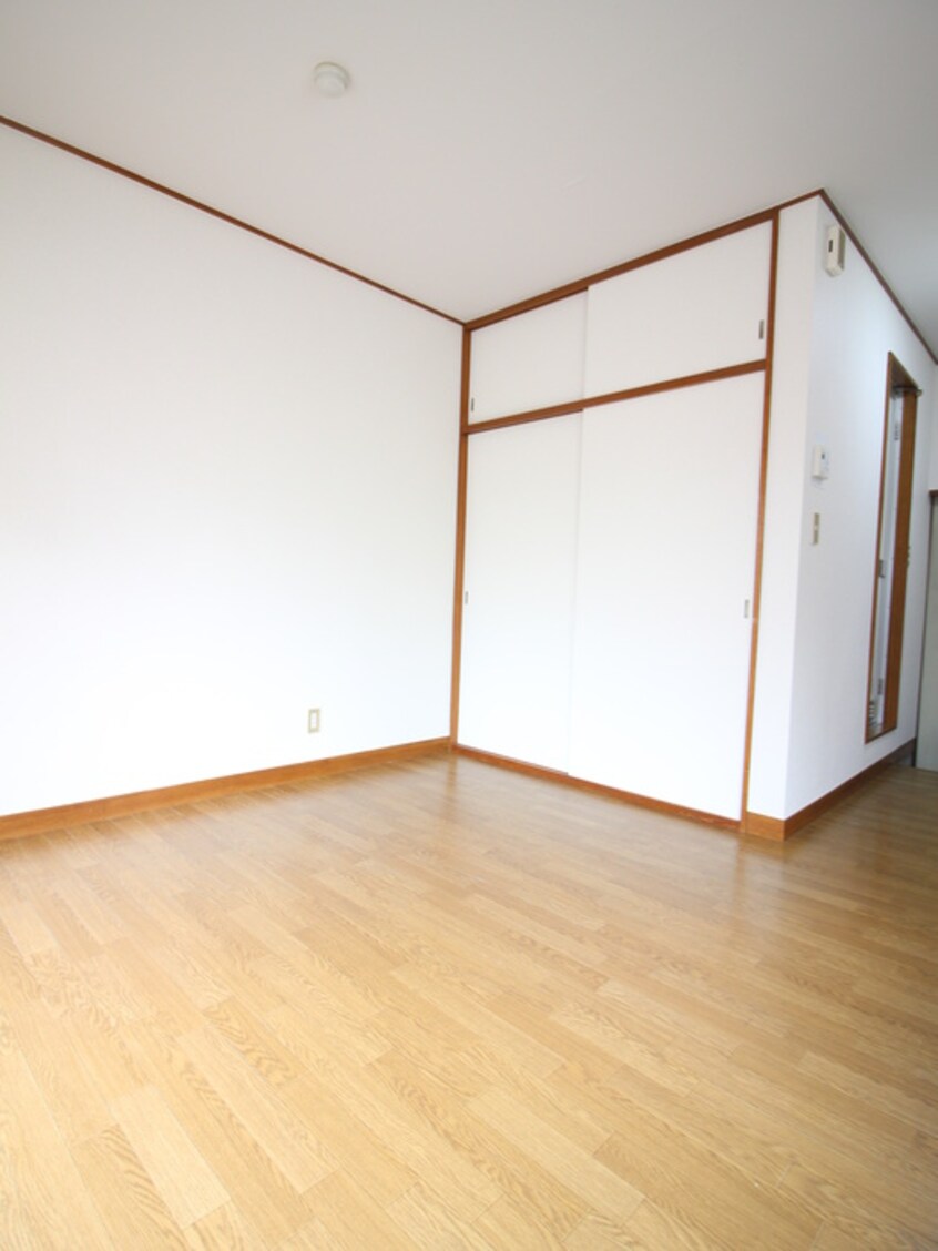 居室 メゾン弦巻