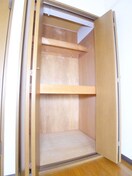 収納 新松戸ＣＳビル