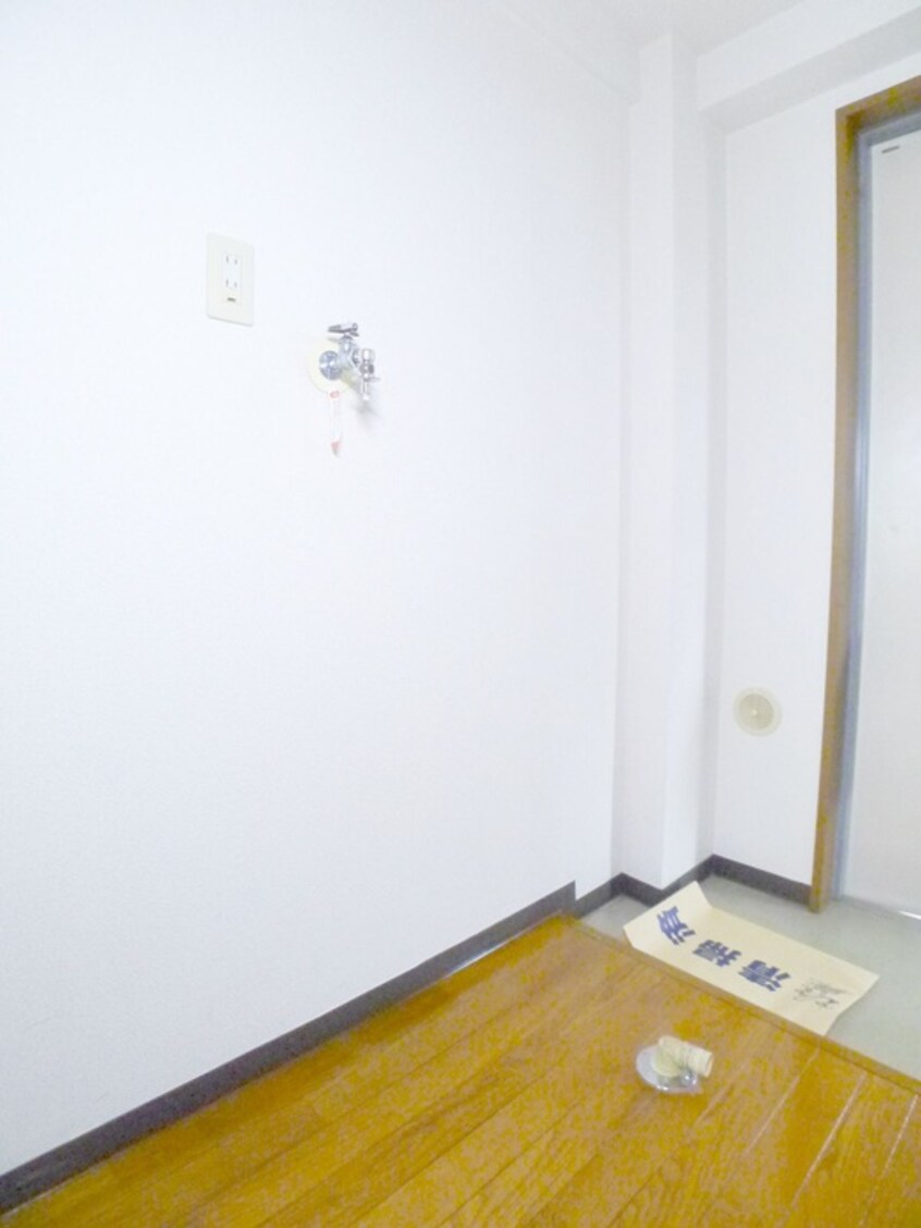 洗濯機置場 新松戸ＣＳビル