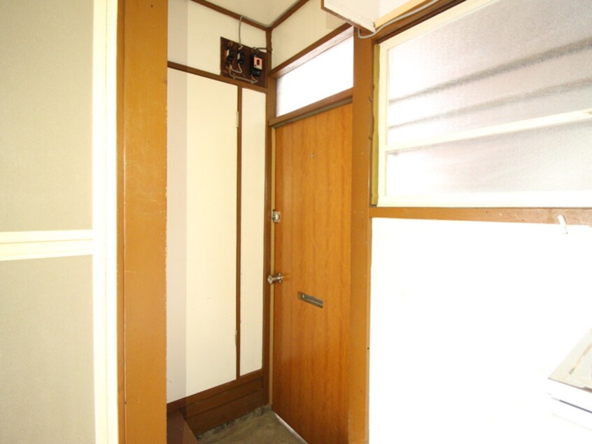 廊下 まどか荘