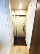 玄関 レジメント岸川