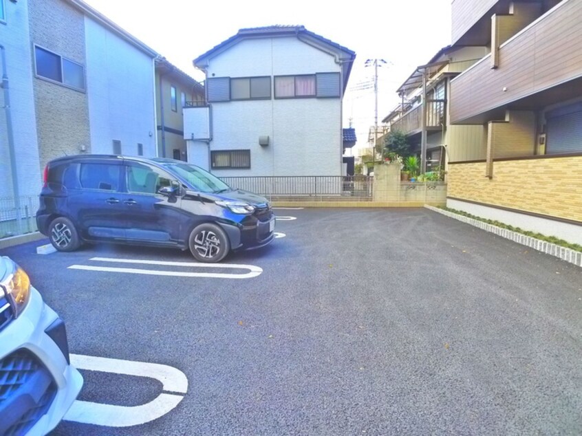 駐車場 レジメント岸川