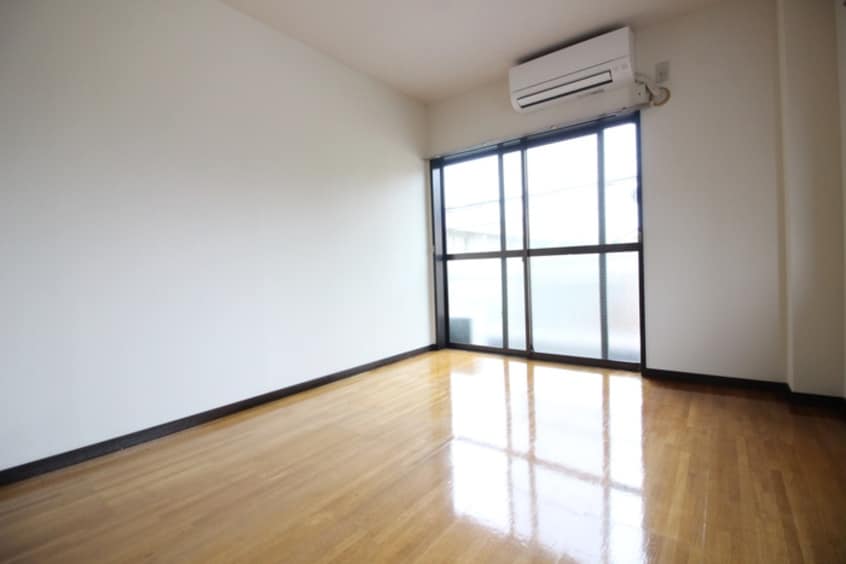 居室 ロイヤルマンション平岡