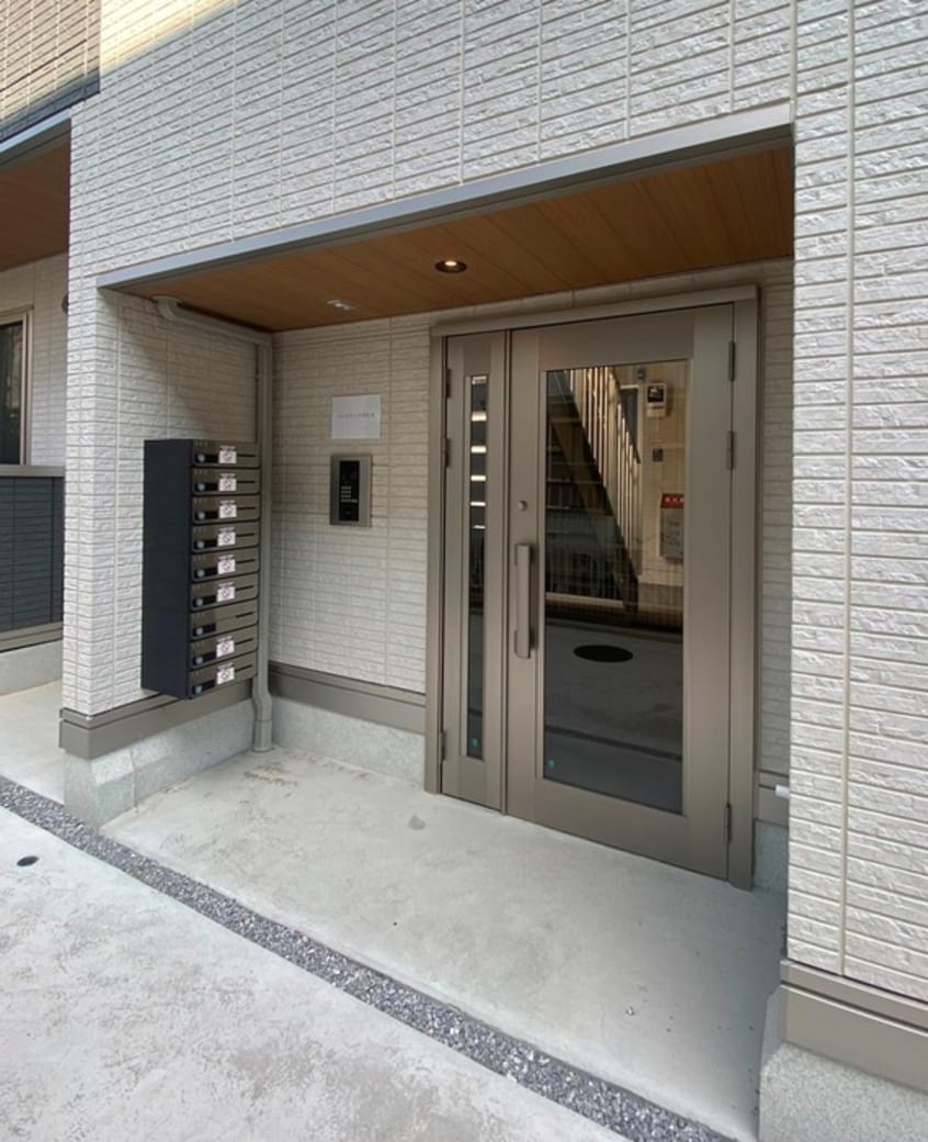 エントランス部分 セレスティア西台B