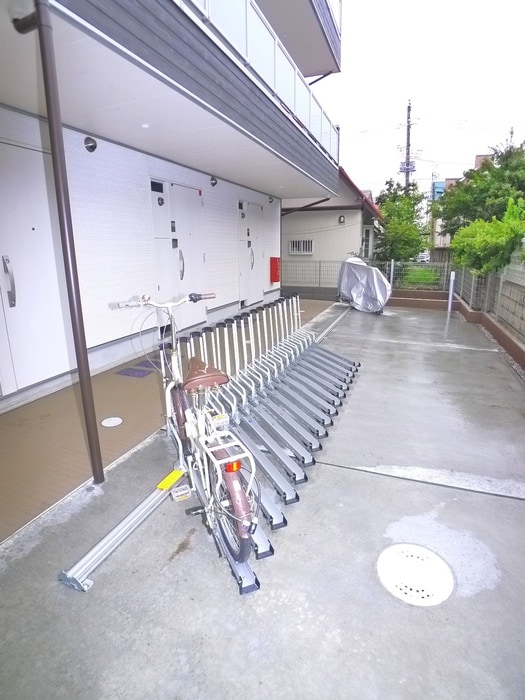 駐輪場 リブリ・アカシア