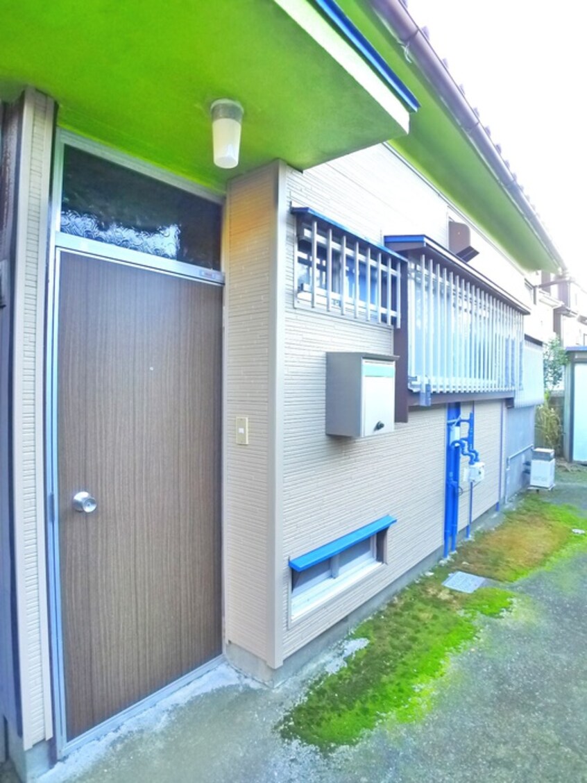 エントランス部分 金子住宅２号棟