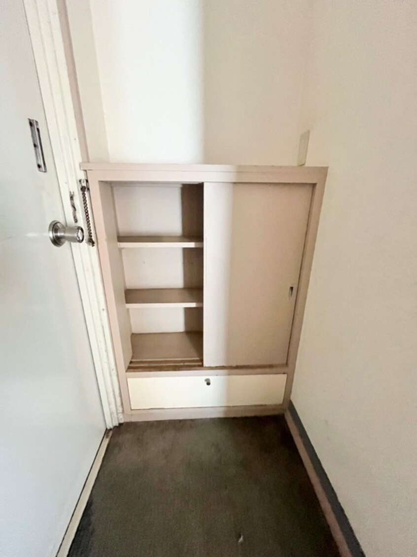 靴箱 小野宮ビル