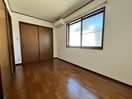居室 アンソレイユA
