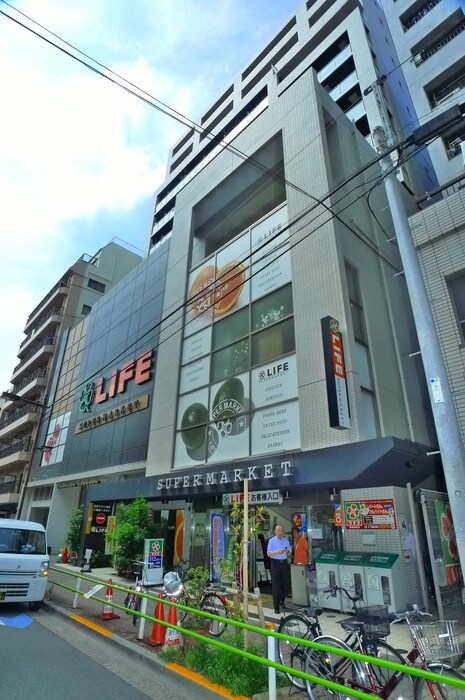 ライフ　新御徒町店(スーパー)まで225m Sky Residence 新御徒町