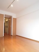 居室 GARDEN COURT KAMIKITAZAWA