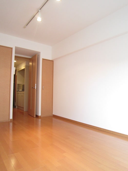 居室 GARDEN COURT KAMIKITAZAWA