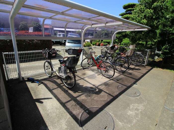 駐輪場 フラットヒルズ２