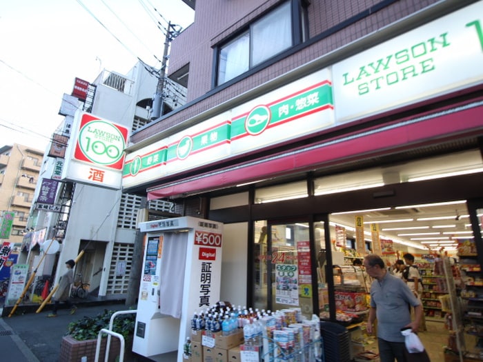 ローソンストア100府中美好町店(コンビニ)まで600m ペニ－レイン