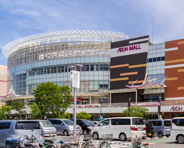 やまとオークシティー(ショッピングセンター/アウトレットモール)まで1100m ディオニソス