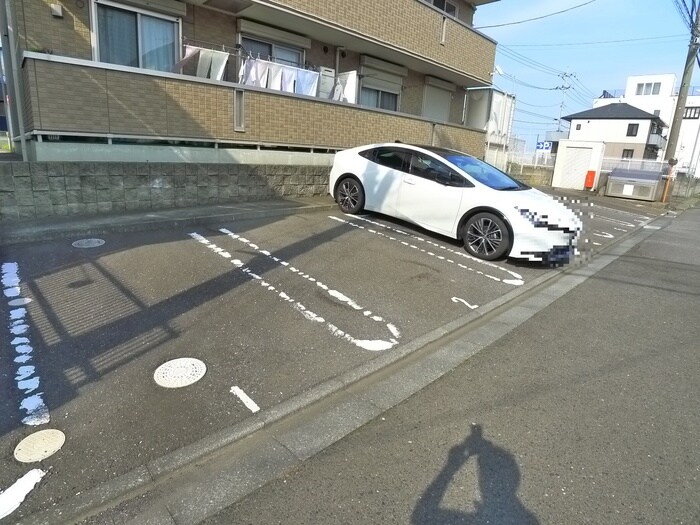 駐車場 ファミリースクエア