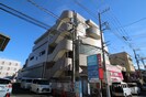 内田ビルの外観