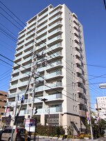 ﾌﾟﾗｳﾄﾞ浦和岸町ｻﾝｸｱｰｼﾞｭ(703)