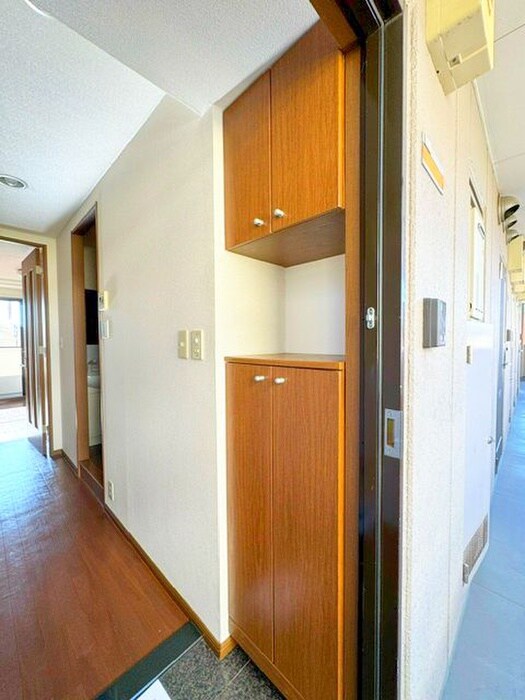 靴箱 アイリスハイム