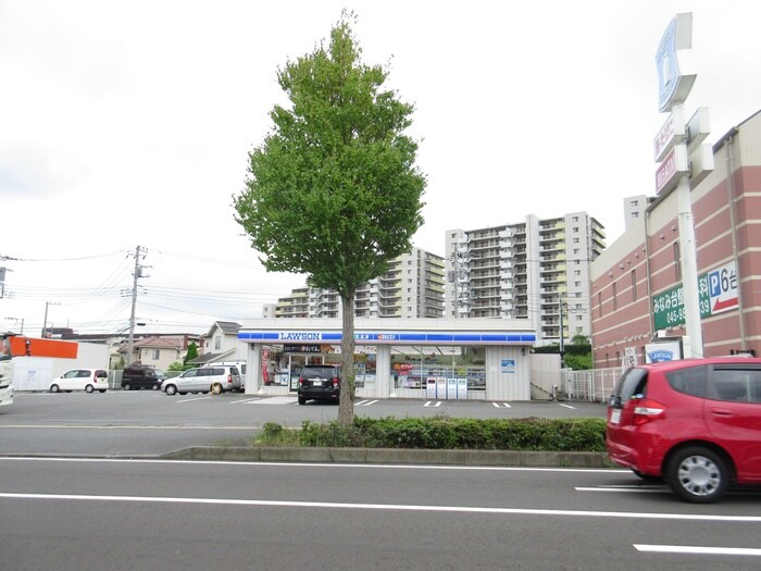 ローソン長津田みなみ台店(コンビニ)まで374m Ｇｒａｃｅ　Ｇａｒｄｅｎ