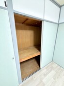 収納 西山第５ビル
