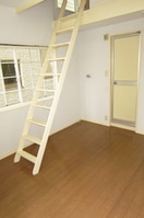 居室 カ－メルヴィラＲ１６