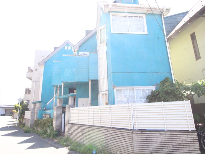 外観写真 カ－メルヴィラＲ１６