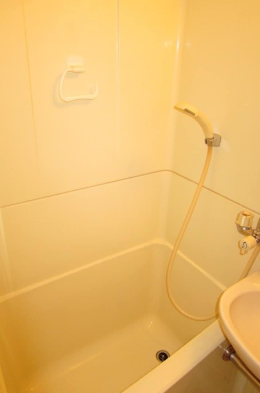 バス／シャワールーム等 カ－メルヴィラＲ１６