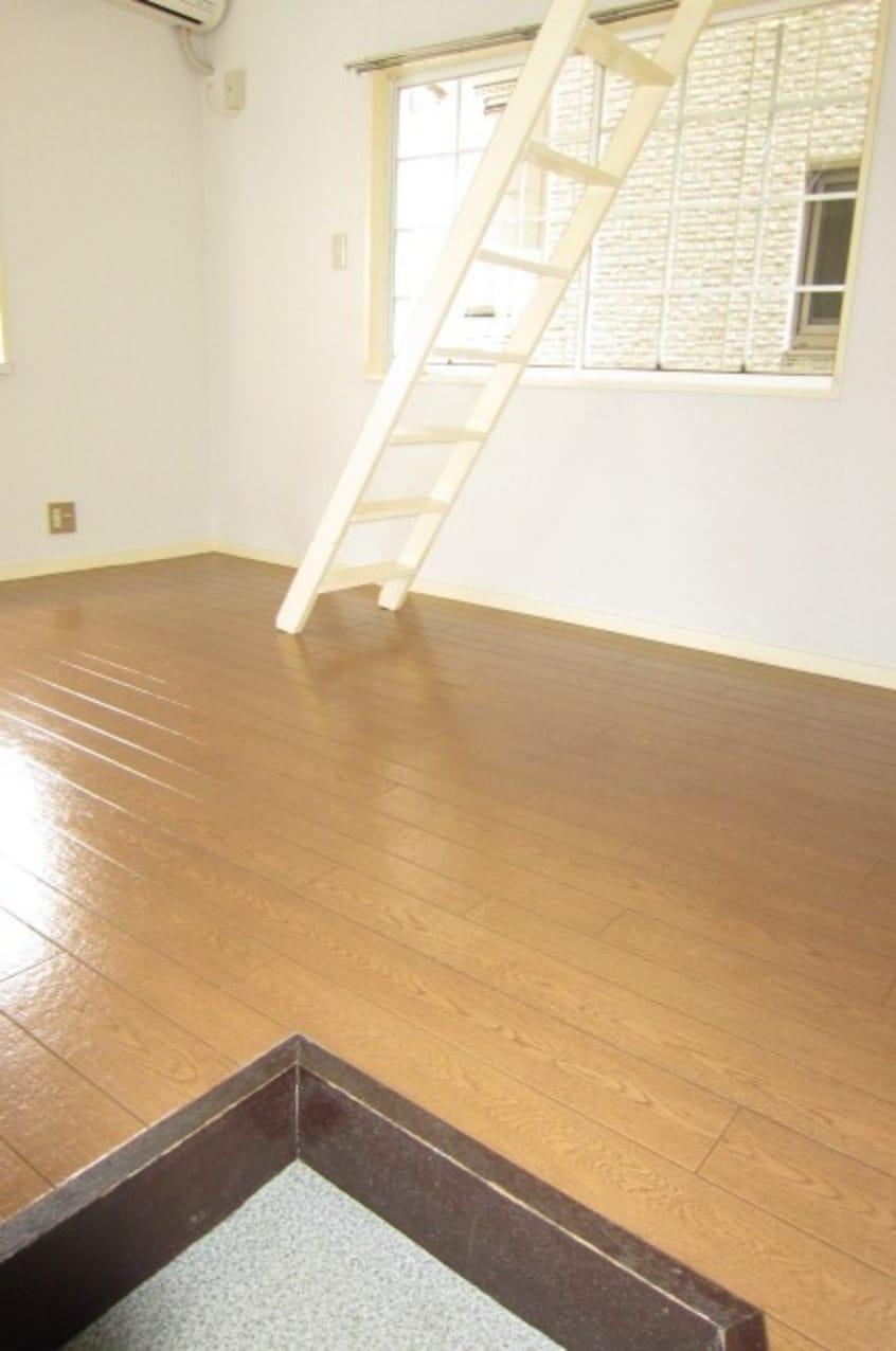 居室 カ－メルヴィラＲ１６