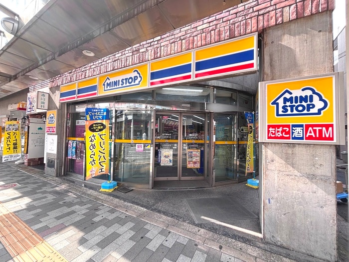 ミニストップ(コンビニ)まで290m 元町イグレット