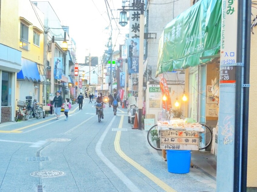 松陰神社商店街(スーパー)まで1200m フラットＫＳ若林