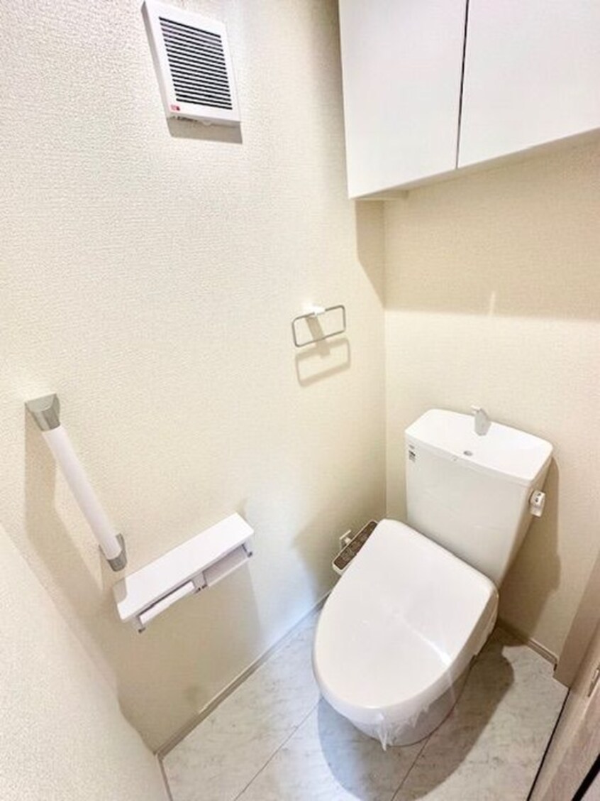 トイレ リーブルファイン西浦和　1号棟