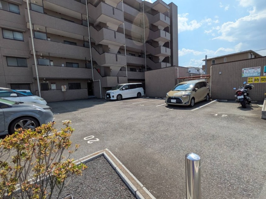 駐車場 テラスヴュ－高野台