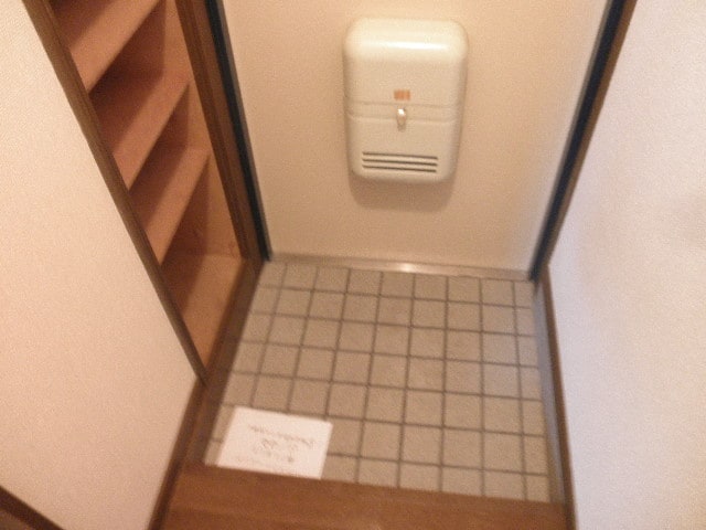 玄関 ドムス松宮Ａ棟