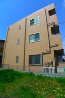 ｱﾝﾌﾟﾙｰﾙﾌｪｰﾙraffineの外観