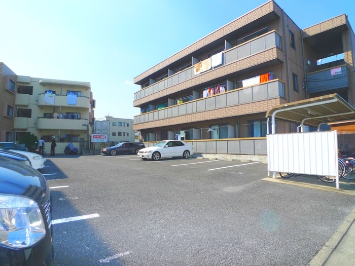 駐車場 グランバリエ