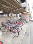 駐輪場 グランバリエ