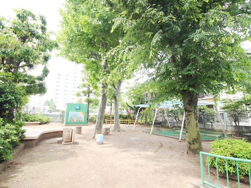 和田西公園(公園)まで747m コーポ芙蓉