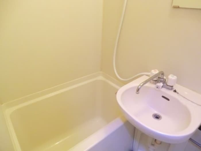 バス／シャワールーム等 パープルハウス