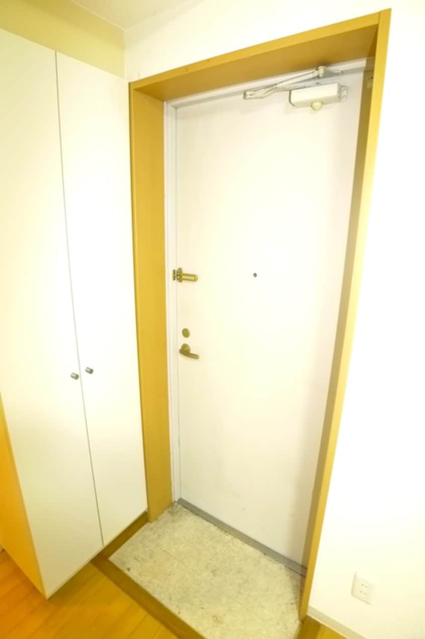 玄関 ロイヤル・クレスト