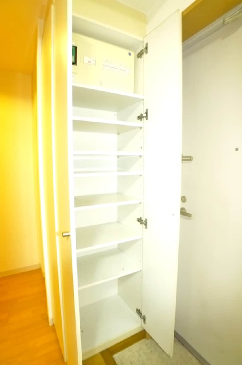 靴箱 ロイヤル・クレスト